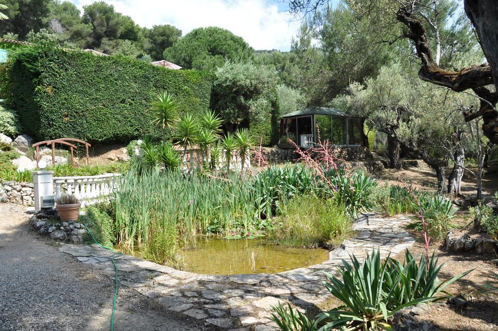 Le Mas Des Cigales Tourrettes-sur-Loup Exterior photo